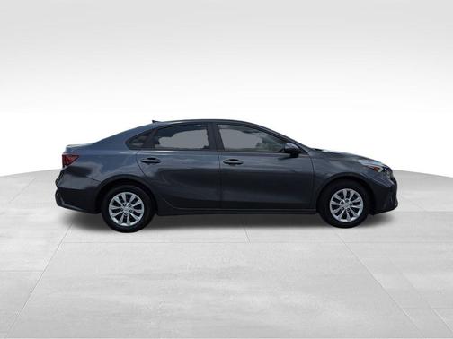 2023 Kia Forte LX