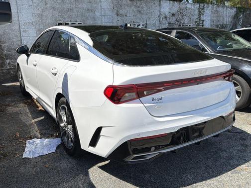 Glacial White Pearl 2023 Kia K5 EX