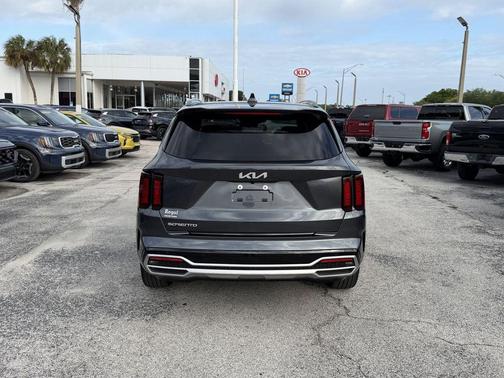 Gravity Gray 2023 Kia Sorento S