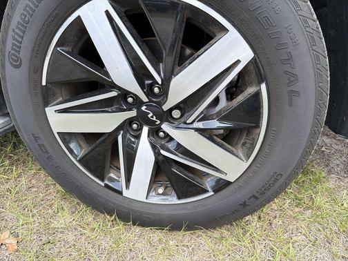 Gravity Gray 2023 Kia Sorento S