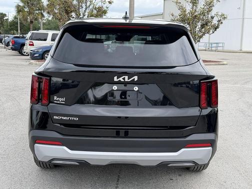 Ebony Black 2026 Kia Sorento LX