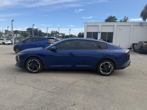 2025 Kia K4 EX