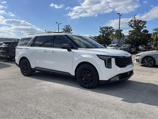 2026 Kia Carnival Hybrid SX