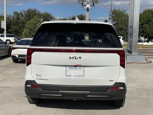 2026 Kia Carnival Hybrid SX