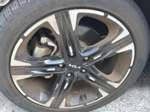 Wolf Gray 2023 Kia K5 GT-Line