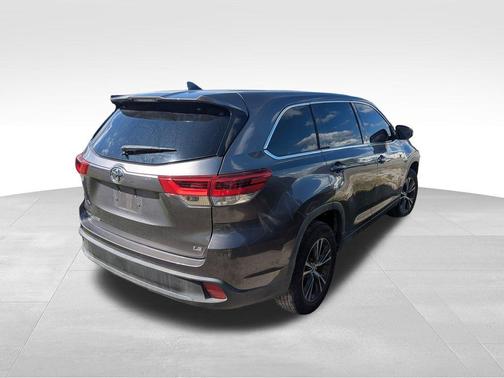 2018 Toyota Highlander 