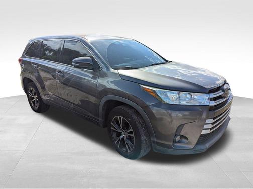 2018 Toyota Highlander 