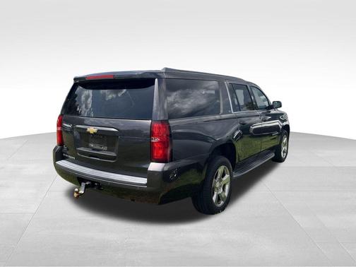 2017 Chevrolet Suburban LT