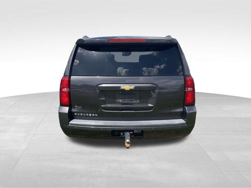 2017 Chevrolet Suburban LT