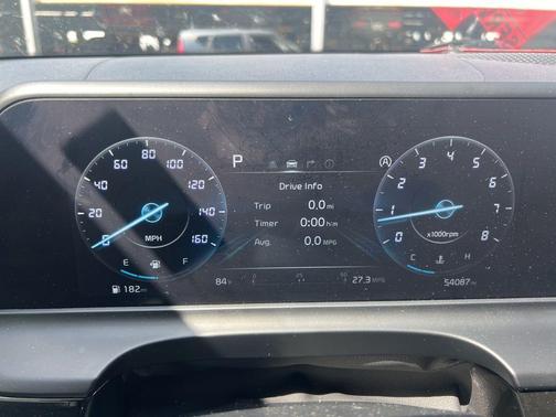 Snow White Pearl 2024 Kia Seltos S