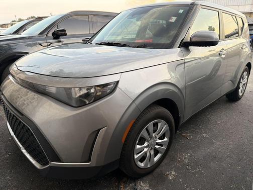 Steel Gray 2025 Kia Soul LX