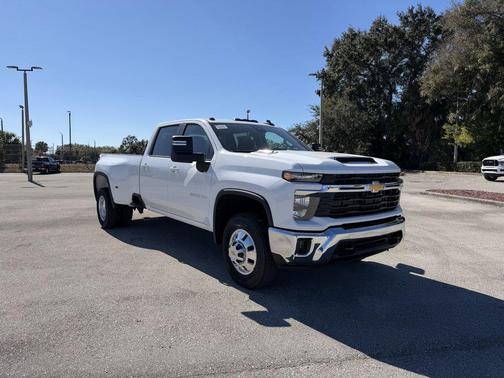 2026 Chevrolet Silverado 3500 LT