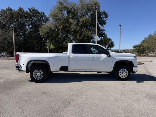 2026 Chevrolet Silverado 3500 LT