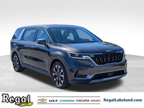 2023 Kia Carnival EX