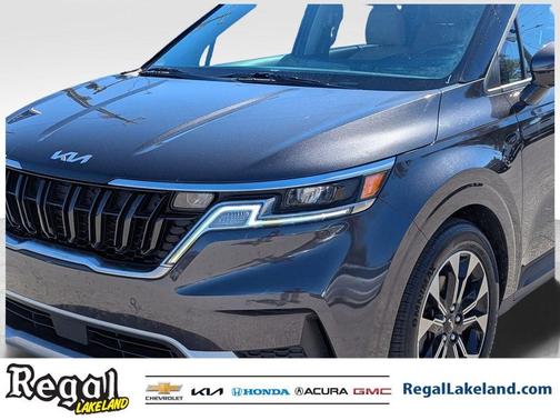 2023 Kia Carnival EX