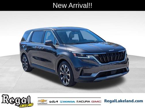 2023 Kia Carnival EX