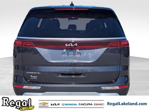 2023 Kia Carnival EX
