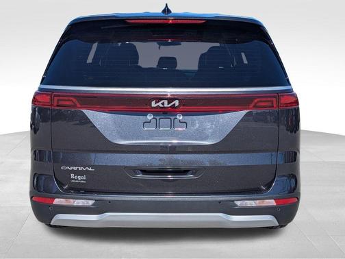 2023 Kia Carnival EX