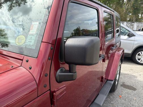 2012 Jeep Wrangler Unlimited Sahara