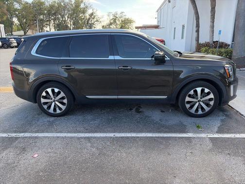 2022 Kia Telluride EX