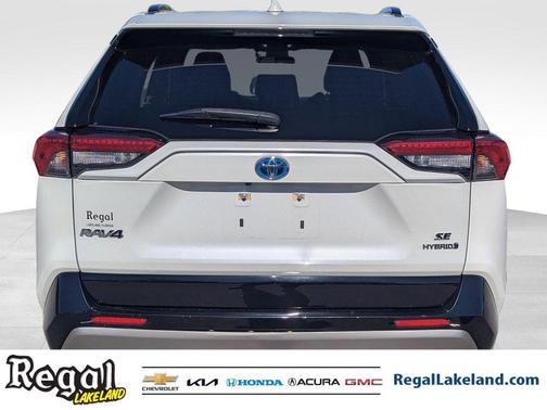 2022 Toyota RAV4 Hybrid SE