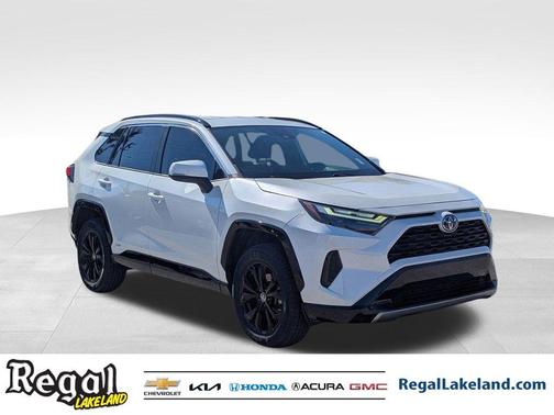 2022 Toyota RAV4 Hybrid SE