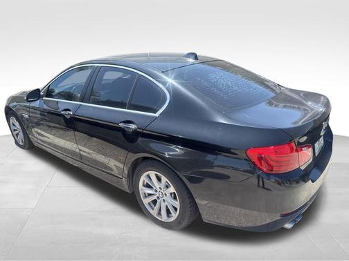 2016 BMW 528 i
