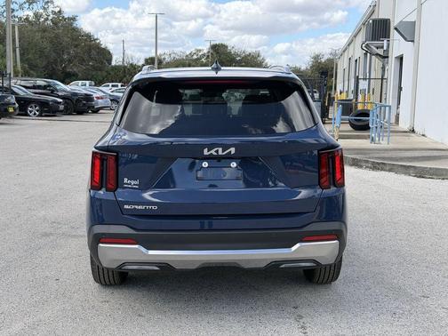Midnight Black 2026 Kia Sorento S