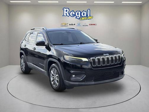 Diamond Black 2019 Jeep Cherokee Latitude Plus