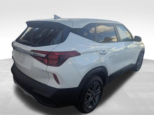 2023 Kia Seltos LX
