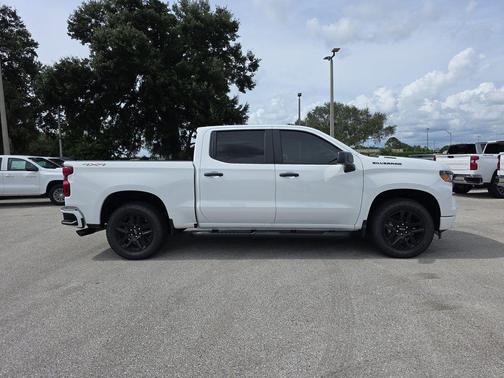 2025 Chevrolet Silverado 1500 Custom
