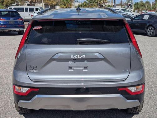 2025 Kia Niro EX Touring