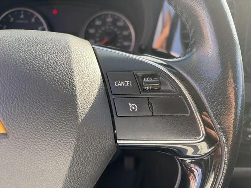 Black 2016 Mitsubishi Outlander ES