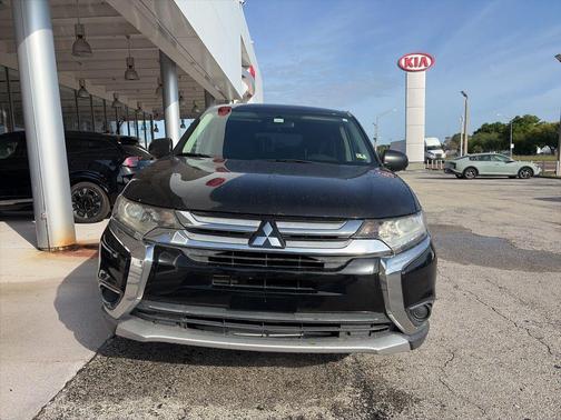 2016 Mitsubishi Outlander ES