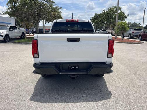 2025 Chevrolet Colorado WT