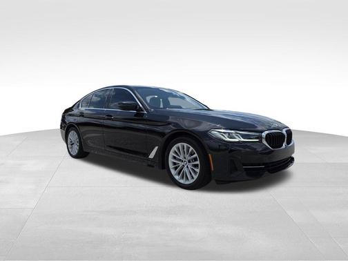 2021 BMW 530 i