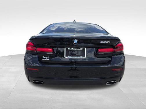 2021 BMW 530 i