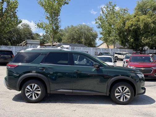 Obsidian Green 2023 Nissan Pathfinder SL