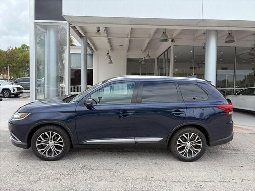 2017 Mitsubishi Outlander 