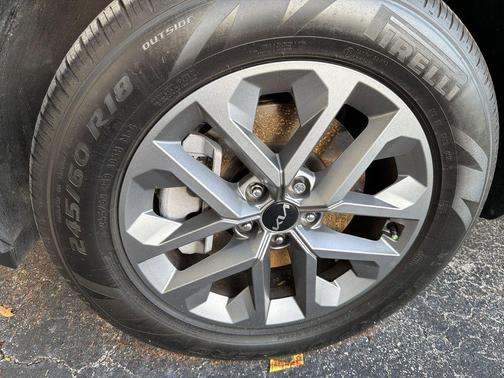Ebony Black 2025 Kia Telluride LX