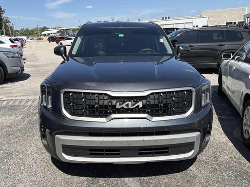 Gravity Gray 2024 Kia Telluride EX