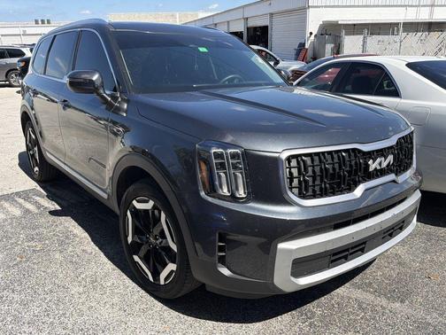 Gravity Gray 2024 Kia Telluride EX