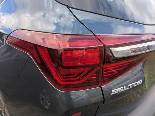 2023 Kia Seltos S