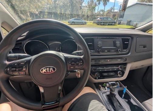 2016 Kia Sedona LX