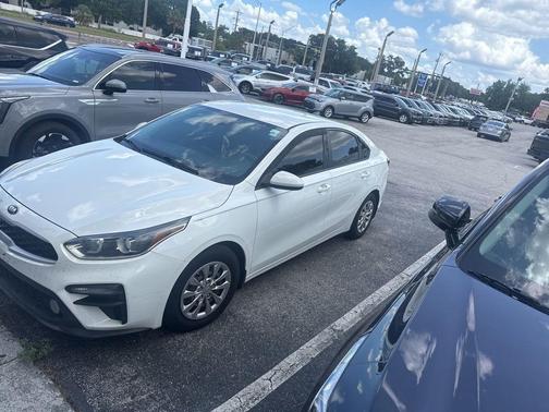 Clear White 2019 Kia Forte FE