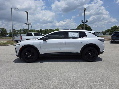2025 Chevrolet Equinox EV RS