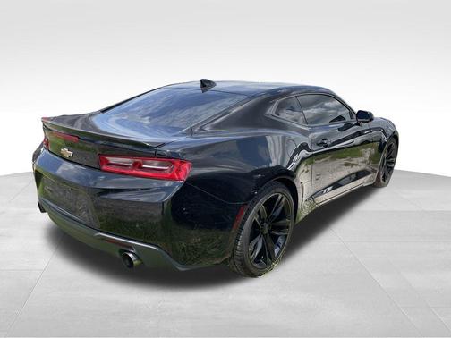2017 Chevrolet Camaro 2LT