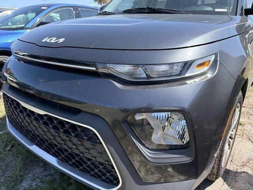 Gravity Gray 2022 Kia Soul LX