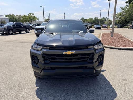 Black 2026 Chevrolet Colorado LT