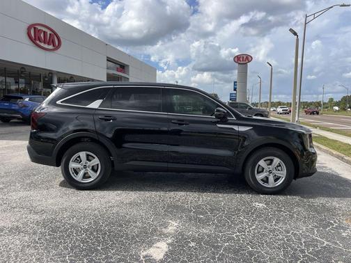 2026 Kia Sorento LX